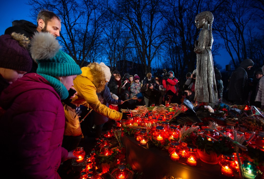 Nov. 26-1998: Day of Memory for Victims of the Holodomor